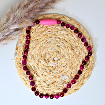 BABYKETTING VAN NATUURSTEEN: Roze Tijgeroog