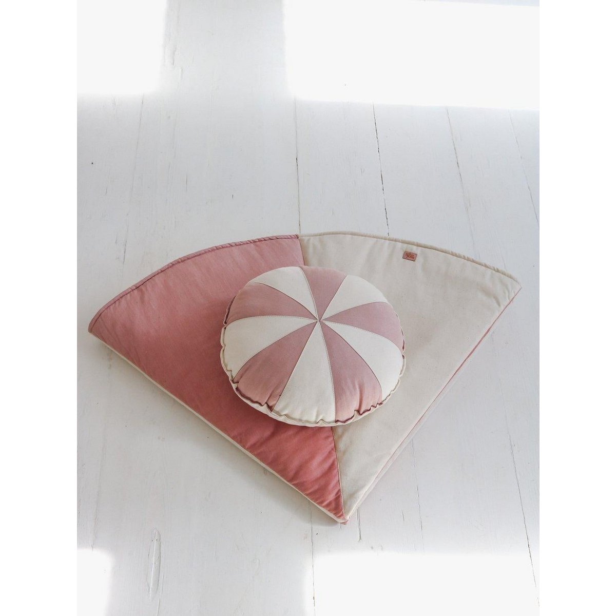 "Powder Candy" Ronde Patchwork Mat