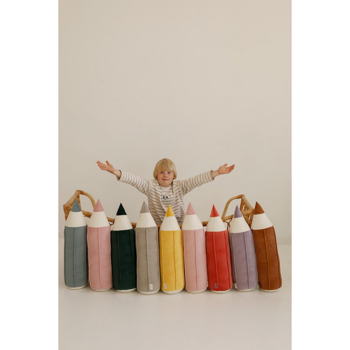 Crayon fluwelen kussen "Groen" terug naar school decor, kleuter en student cadeau idee, kinderkamer decor, Montessori studentenkamer decor