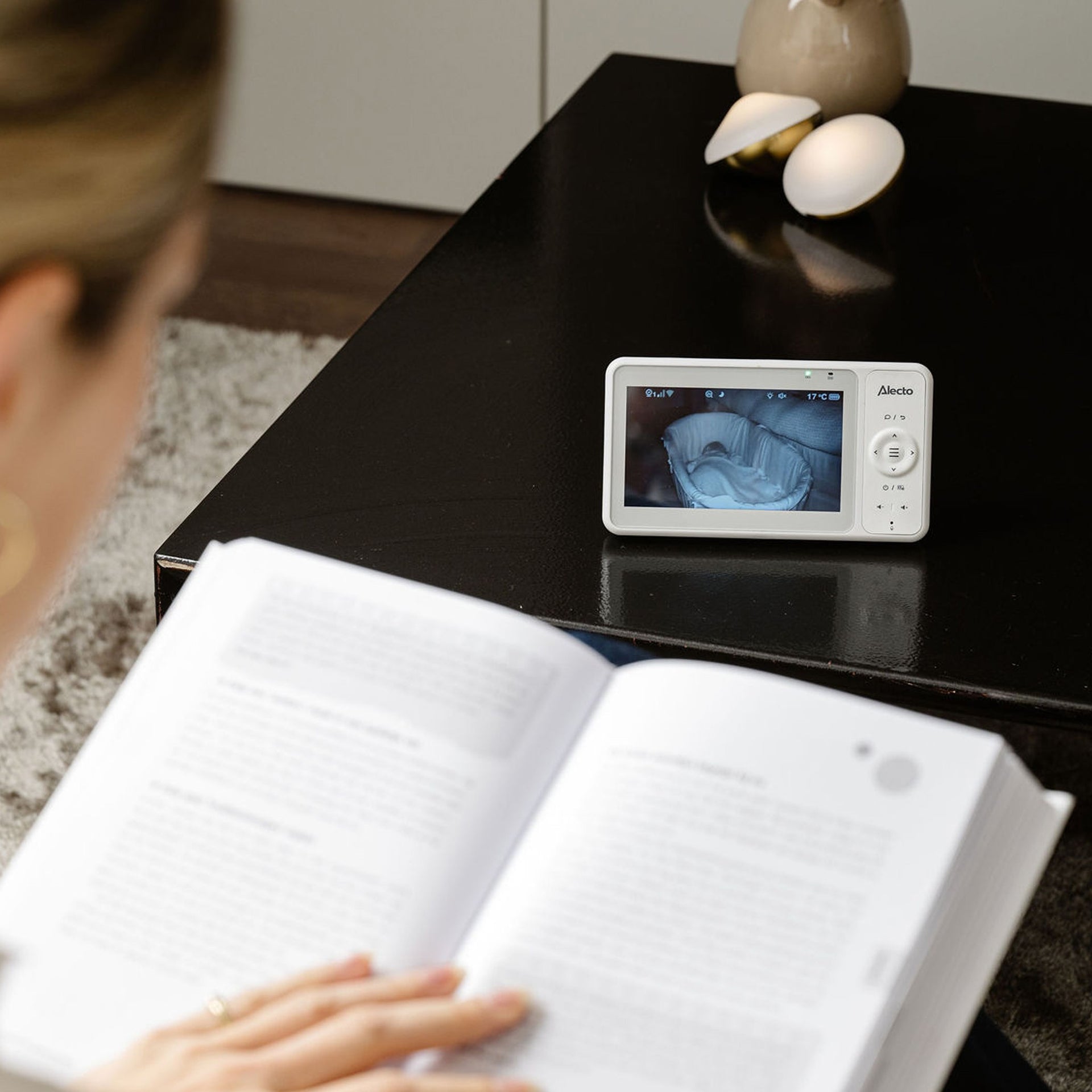 Alecto DVM2050 Babyfoon Wit/Grijs - extra groot 12,7 cm kleurenscherm