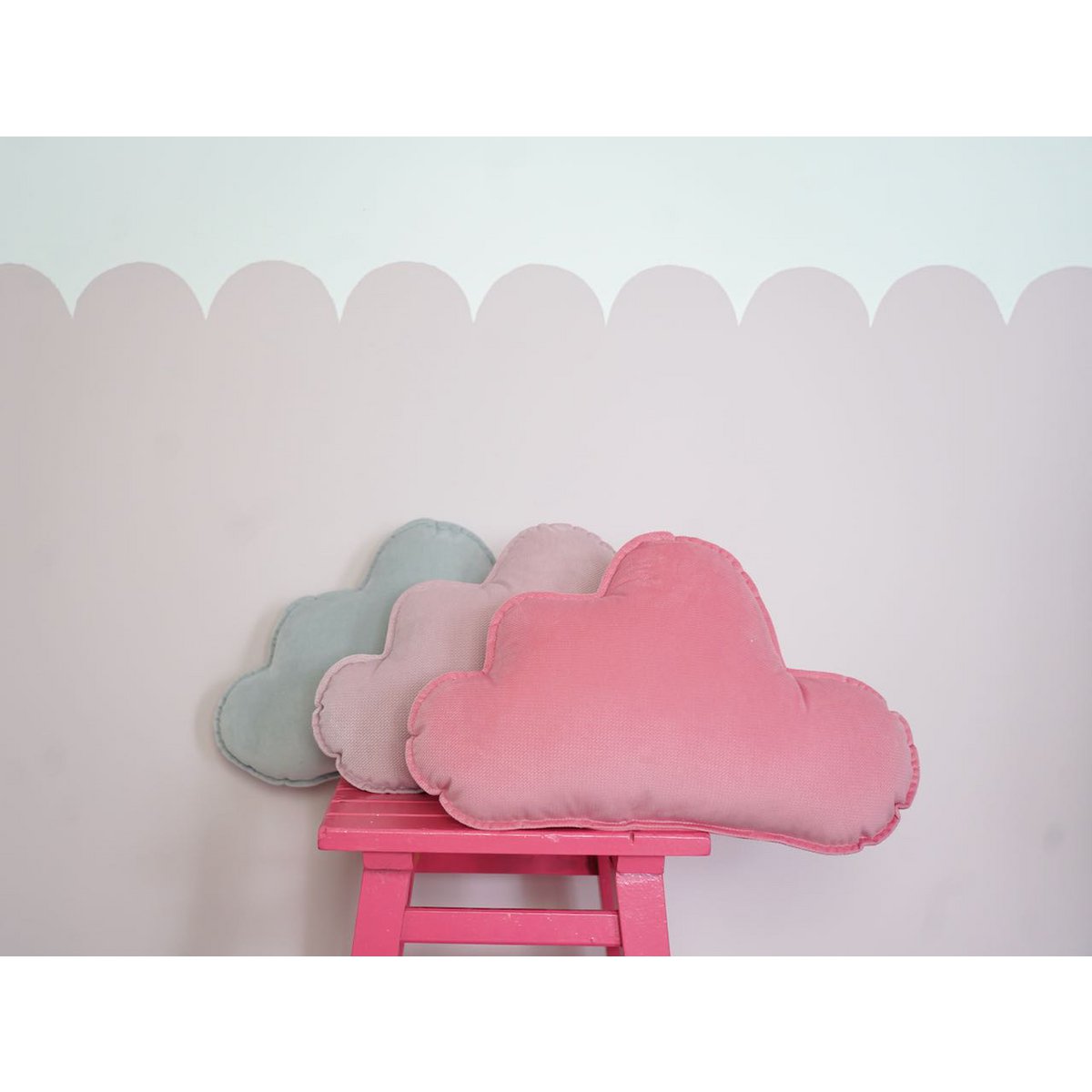 Velvet Wolkenkussen voor babykamer "Zacht roze"