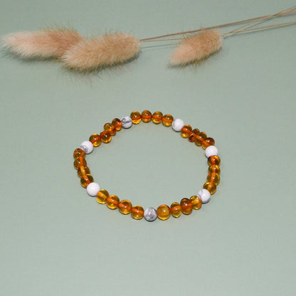 Amber en natuursteen volwassen armband - Cognac en Howliet