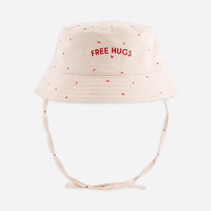 Zonnehoedje baby & kind | FREE HUGS - beige met hartjes