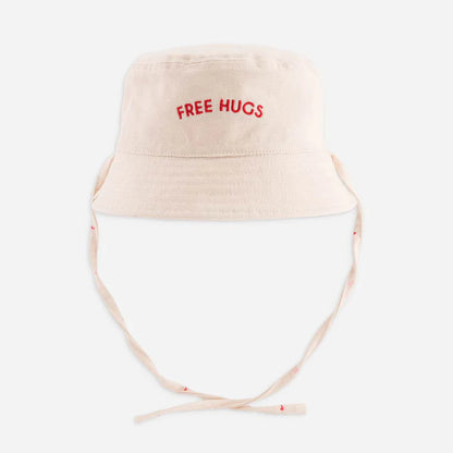 Zonnehoedje baby & kind | FREE HUGS - beige met hartjes