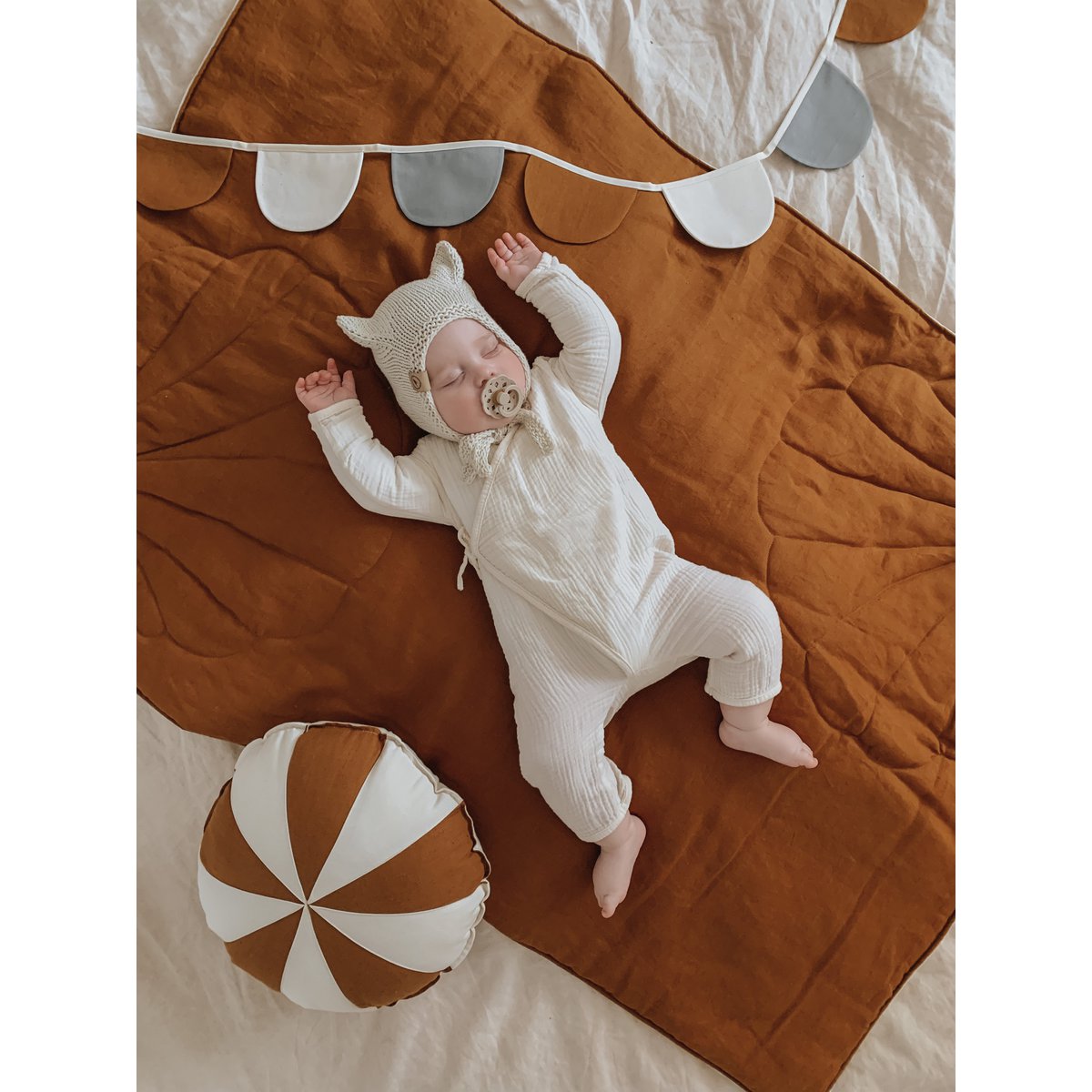 Linnen schelp dekbedset met kussen "Caramel"