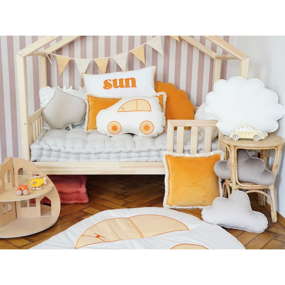 Fluweel Wolkenkussen voor babykamer "Creme"