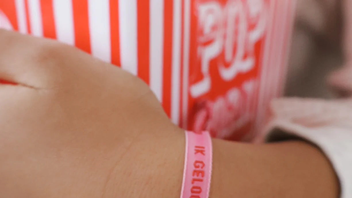 Armband - IK GELOOF IN MEZELF roze en blauw