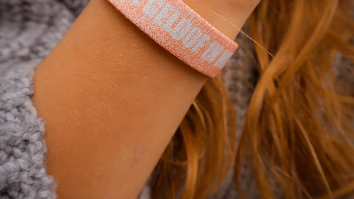 Armbandje IK GELOOF IN MEZELF - Roze