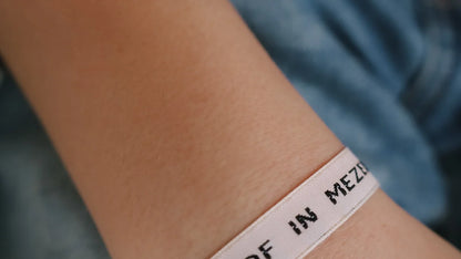 Armband - IK GELOOF IN MEZELF cream